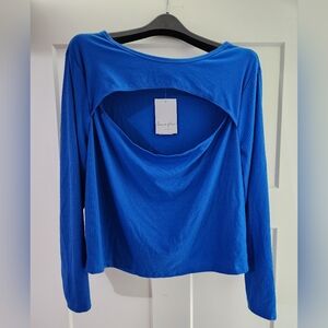 Love, Fire cutout top size 2x. Nwt